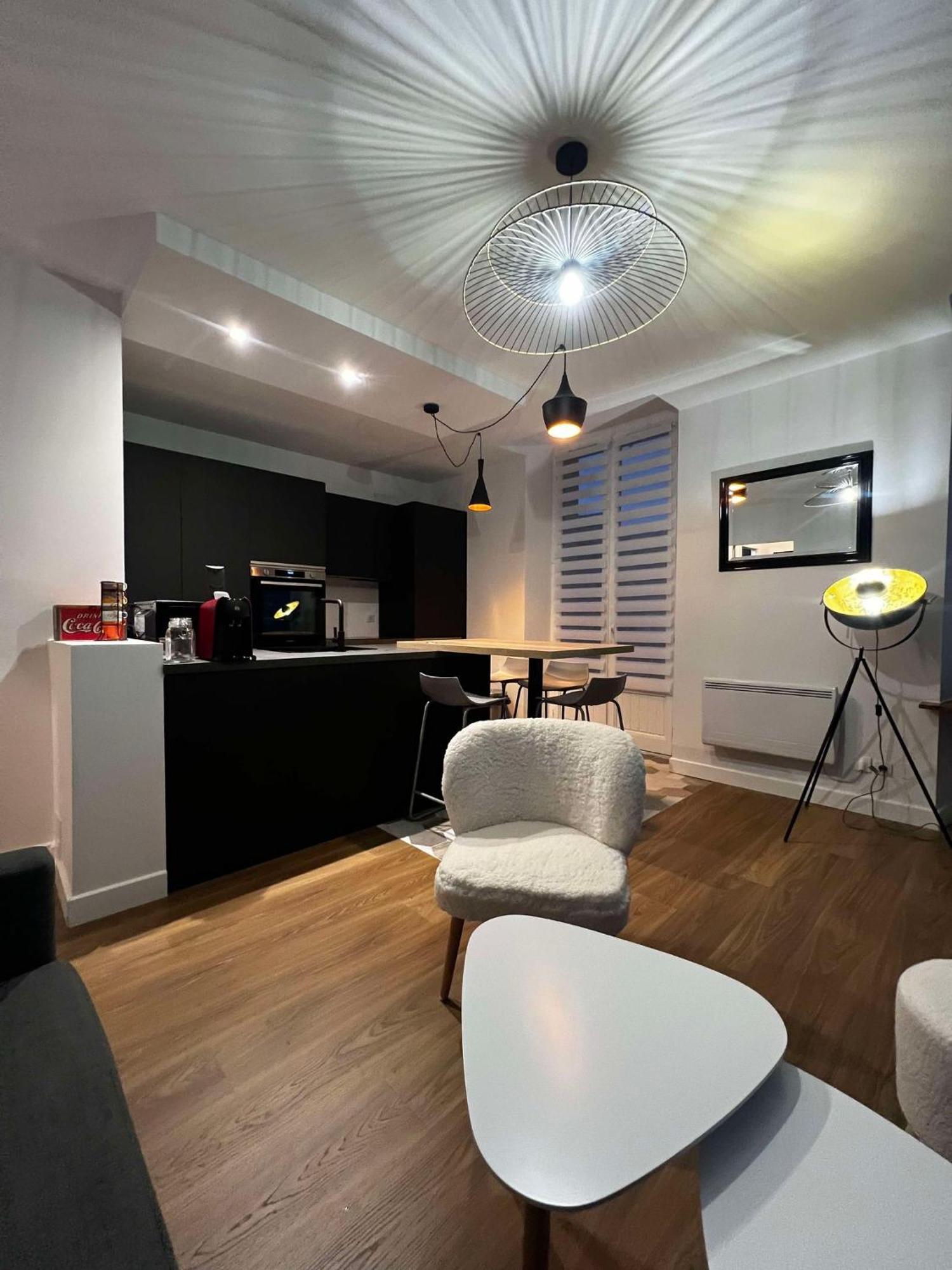 Appartement Le Flamboyant - Wifi - Central - Cosy Екс-ле-Бен Екстер'єр фото